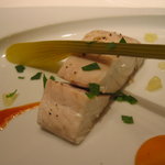 キュイジーヌ[s] ミッシェル・トロワグロ - スズキの蒸したもの