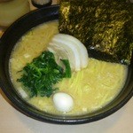 新とんこつ大学 - 濃厚とんこつラーメン