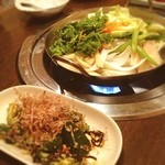 Yamitsuki Gyouza Dainingu Kobu - 春野菜のもつ鍋
                        辛胡瓜