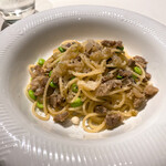 ヤマガタ サンダンデロ - 羊肉と枝豆のパスタ