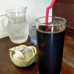 豚人 - クーポンで頂いたドリンク 有難いですねm(_ _)m