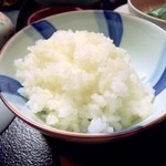 日本料理 にじ - 白御飯　とてもおいしかったご飯。
