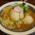 Shinwakayamaramembariuma - ばりうまラーメン、温玉入り