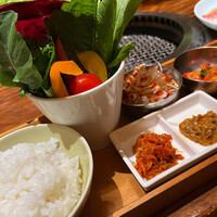 松庵 韓菜房 栄大津通店 - 