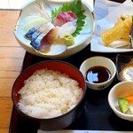 かみ川 - 天麩羅・刺身定食