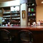 華麗亭 - クラシックな店内