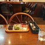 華麗亭 - テーブル。