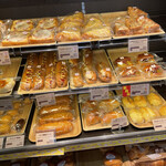 デイリーヤマザキ - 料理写真:新商品コーンコロッケパンなども