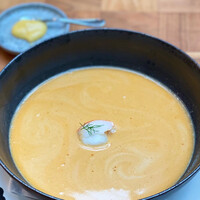 ザ タヴァン グリル＆ラウンジ - 