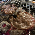 炭火焼肉居酒屋 肉鮮問屋25-89 - 