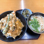 食道家 離 伸 - 天丼セット900円