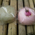 九つ井 - そばまんじゅうと桜まんじゅう。