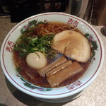 金久右衛門 - 紅醤油ラーメン細麺６５０円大盛１００円煮玉子５０円入り８００円