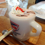 マグズカフェ - 3月限定ももといちごのミルク(ホット)