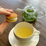 アコルドゥ - 小さな金柑のどら焼き　ミントティー