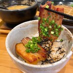 麺家 幸先坂 - 炙りチャーシュー丼 250円