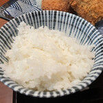 Tonkatsu Bashamichi Sakura - あじフライとロースかつ定食1,580円につくご飯（お替りOK）