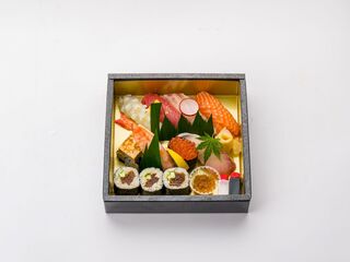 h Edomae Zushi Take - （出前）竹代　1人前　　2,670円