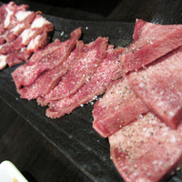 大井町銭場精肉店 - 牛タン盛り合わせ