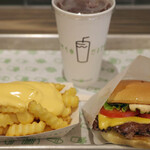 SHAKE SHACK - ShackBurgerSingle、CheeseFriesSmall