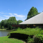 MaSiLo cafe - 池のほとりのカフェ。