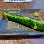 オリオン餃子 - 【2022.8.3(水)】せんべろ1,100円の1品(きゅうりの1本漬け)