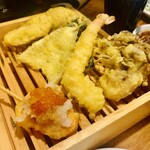 Tempura Sutando Kitsune - 8種盛り　かぼちゃとナスは下にあります