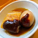 手打うどん かとう - おでん（赤味噌）