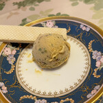 プティレストラン宮本 - ピスタチオアイス