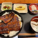 炭火焼うなぎ 東山物産 - 