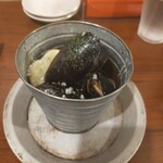 Hiito - ムール貝酒蒸しのバケツ(ハーフ