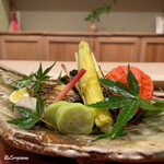 御料理 寺沢 - 太刀魚焼､石川小芋､油目砧巻､幼雌穂､栄螺､鞘豌豆､酸漿