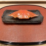 御料理 寺沢 - 菱蟹の甲羅に覆われ