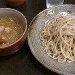 つけ麺　町田 - つけめん(中 ￥750)    適度にワシワシ系の麺でスープとの相性も良いのだが、肝心のスープは？