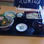 Satomi - ねぎとろ蕎麦丼セット。