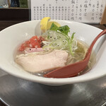 金町製麺 - 冷たい青唐辛子の塩そば（麺半分）