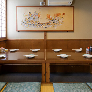 완벽한 개인실 완비! 다양한 좌석 타입이 매력적인 넓은 일본식 공간