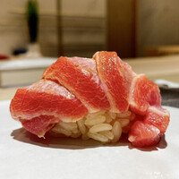 鮨 四心 - マグロ大トロ