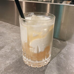 Nose to Tail - 桃のリキュールと飲むヨーグルト