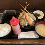 串ドラゴン - 串揚げ　700円