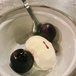 Nose to Tail - 炭焼き巨峰・牛脂入りアイス