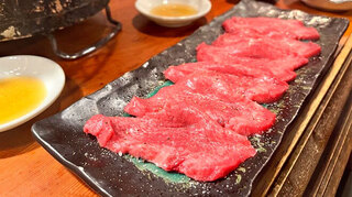 Yakiniku Akami Nikugatou San San Hachi Kyuugo - 