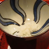 草喰 なかひがし - かまどの炊き立てご飯一口