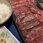 焼肉 蔵 - ミスジ定食