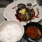 Teppan Dainingu Oribe - 自家製ハンバーグセット、テリヤキソース