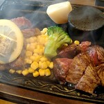 ステーキとハンバーグのさる～ん - 