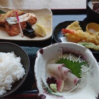 くし路 KITTE丸の内店 - 
