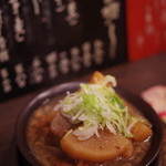 Yakibee - 牛すじ豆腐