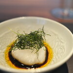 ShinoiS - 豚足と白インゲン豆の蒸しギョウザ。モチモチ～♫