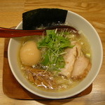 Menya Tsubame - 燕ラーメン塩+煮玉子